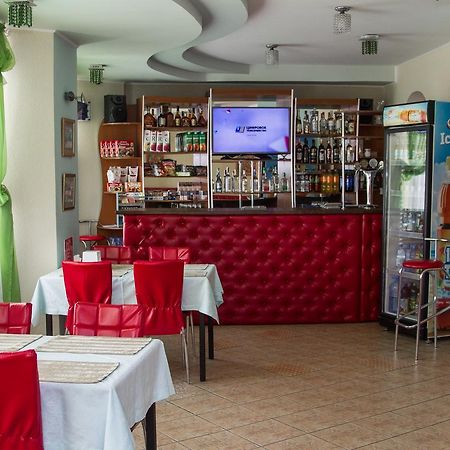 Sary Arka Hotel Pavlodar Exterior photo
