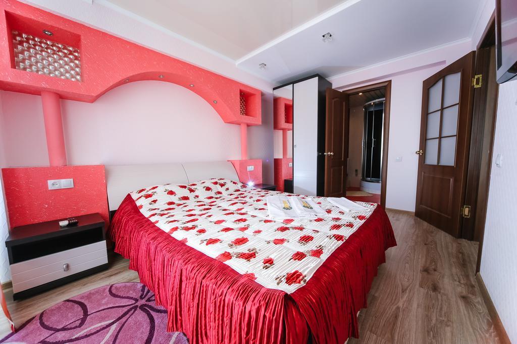 Sary Arka Hotel Pavlodar Exterior photo