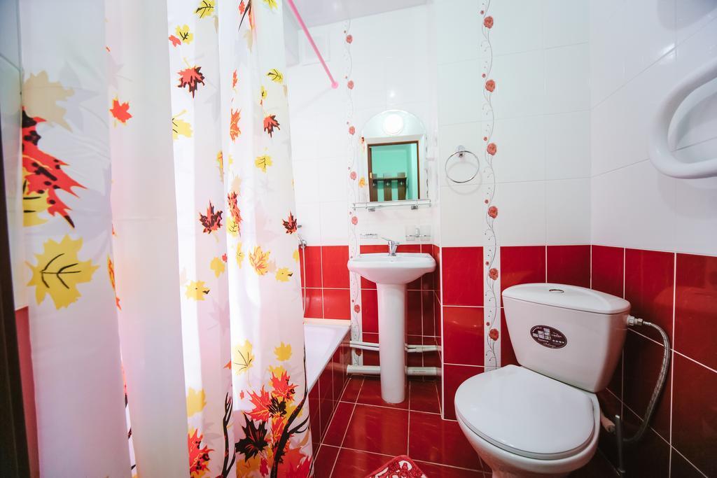 Sary Arka Hotel Pavlodar Exterior photo