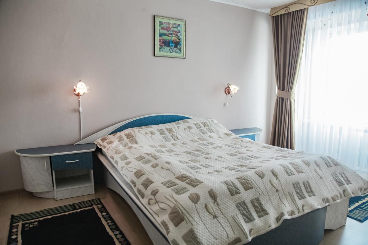 Sary Arka Hotel Pavlodar Exterior photo