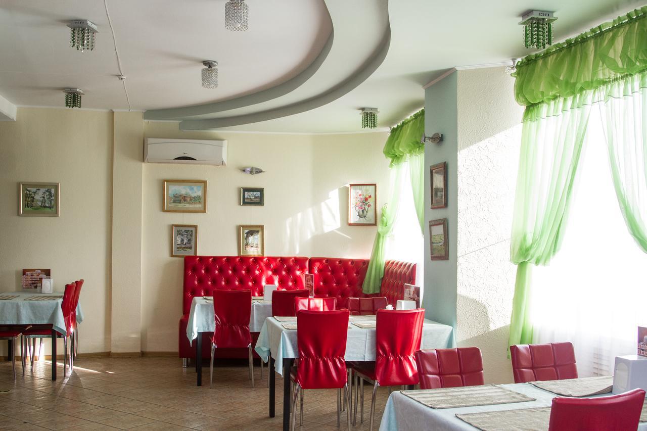 Sary Arka Hotel Pavlodar Exterior photo
